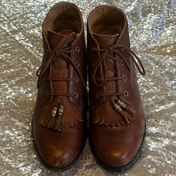 Ariat Shoes - ARIAT ankle boots Vintage 90's lace up Tassle Fringe Ropers in BROWN